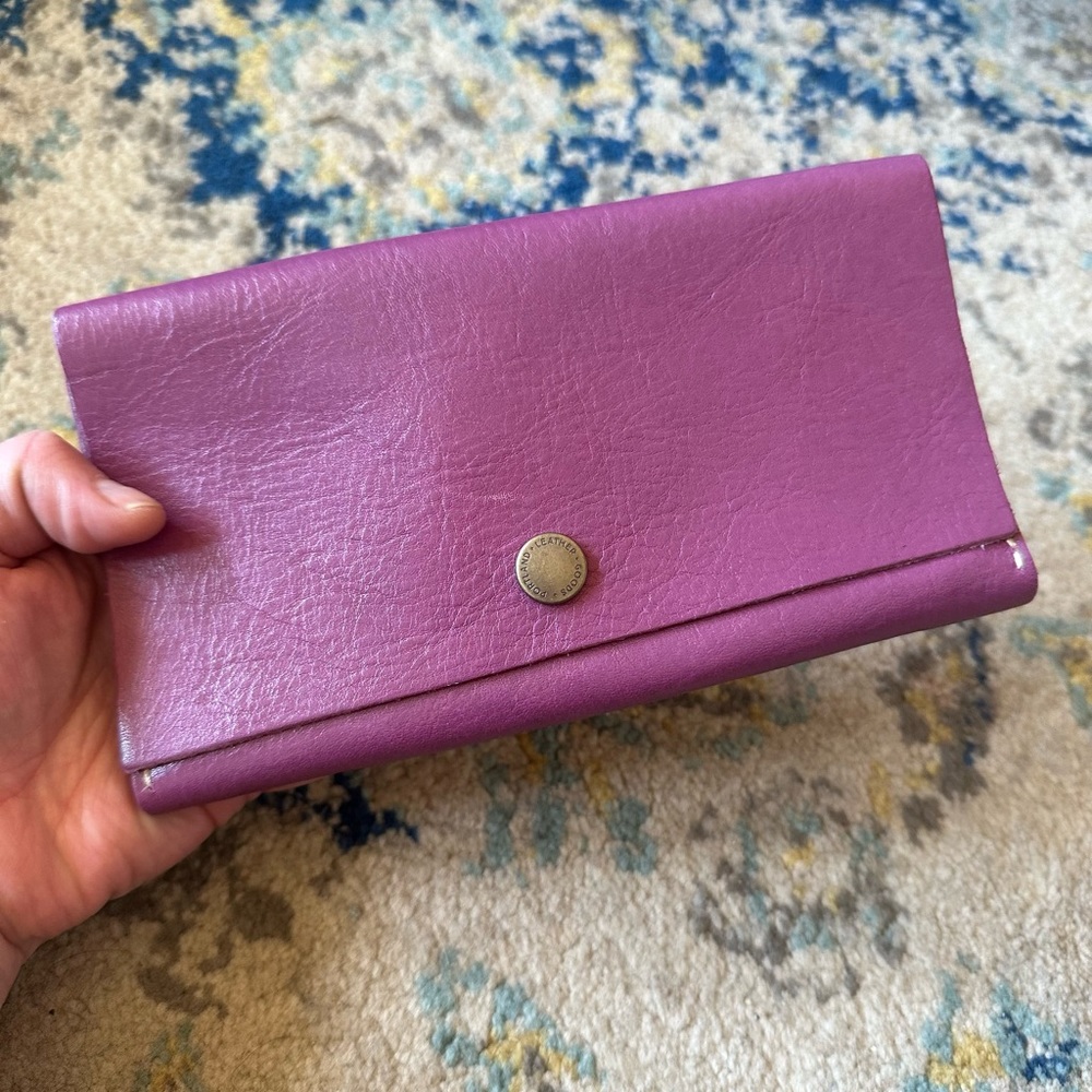 NEW 🦄 PLG Rancher Wallet in Mulberry 🦄